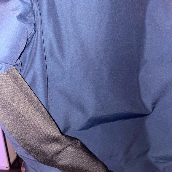 Canada Goose Jacket - Picture 4 of 4